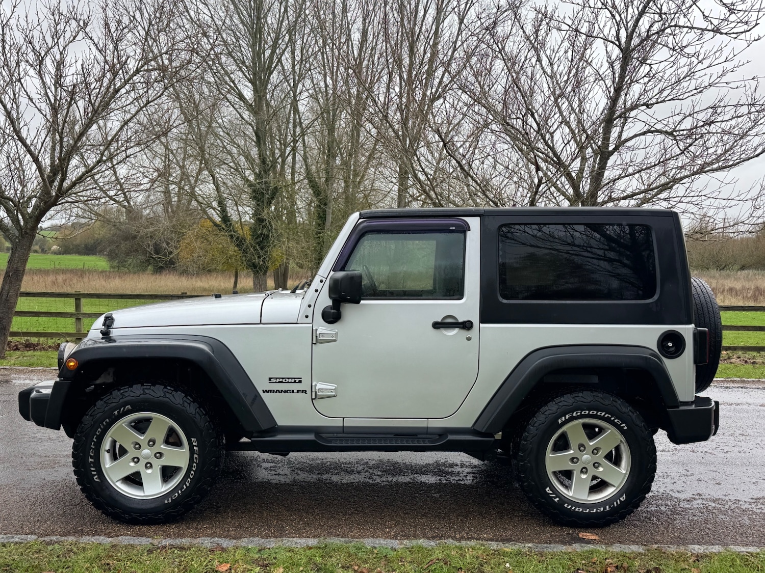 Used Jeep Wrangler 2015 for sale - 76749055: Photo 2