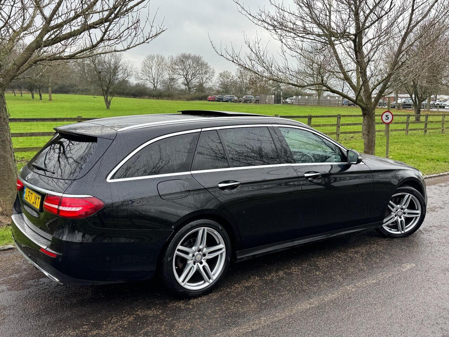 Used Mercedes-Benz E Class 2017 for sale - 77445680: Photo 12