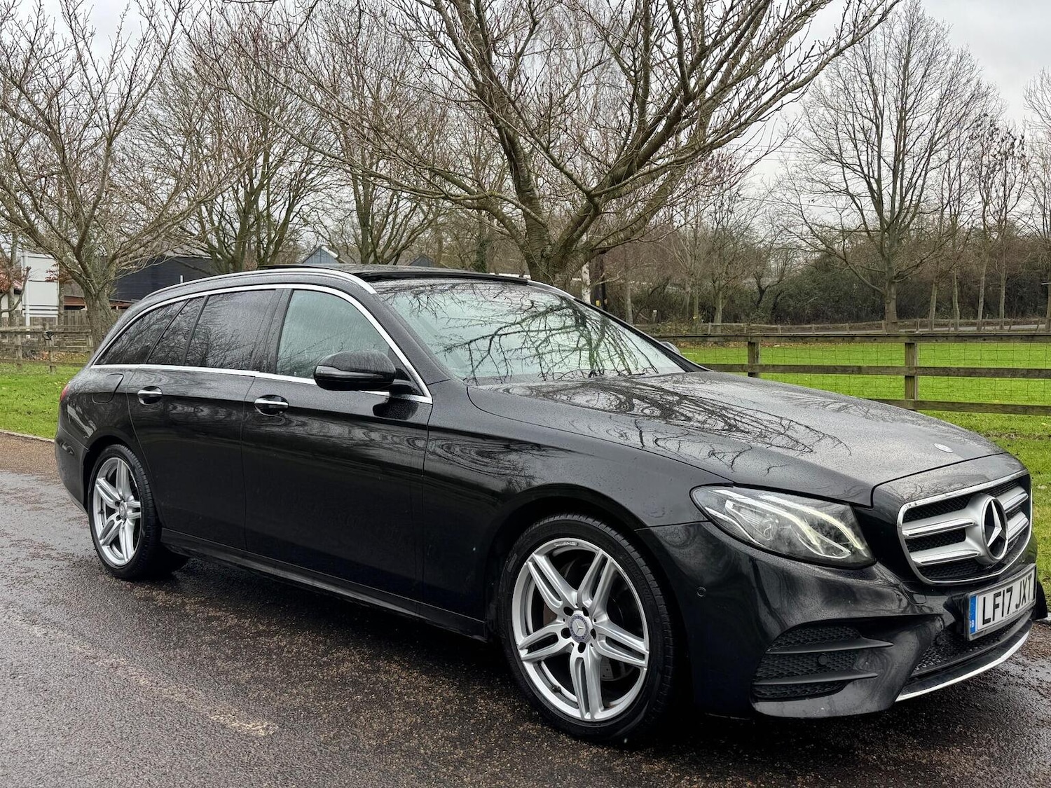Used Mercedes-Benz E Class 2017 for sale - 77445680: Photo 3
