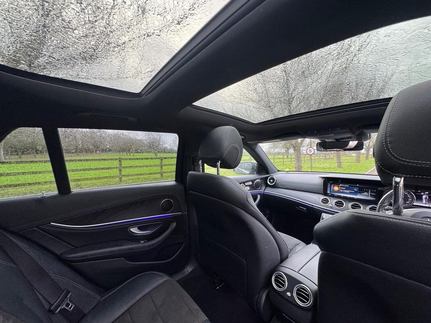 Used Mercedes-Benz E Class 2017 for sale - 77445680: Photo 31