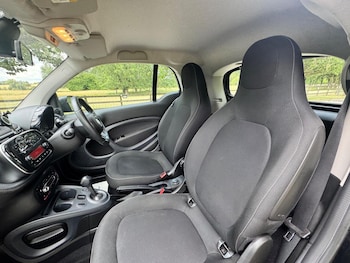 Used smart fortwo 2018 for sale - 79105088: Photo