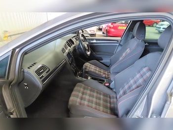 Used Volkswagen Golf 2014 for sale - 78280971: Photo