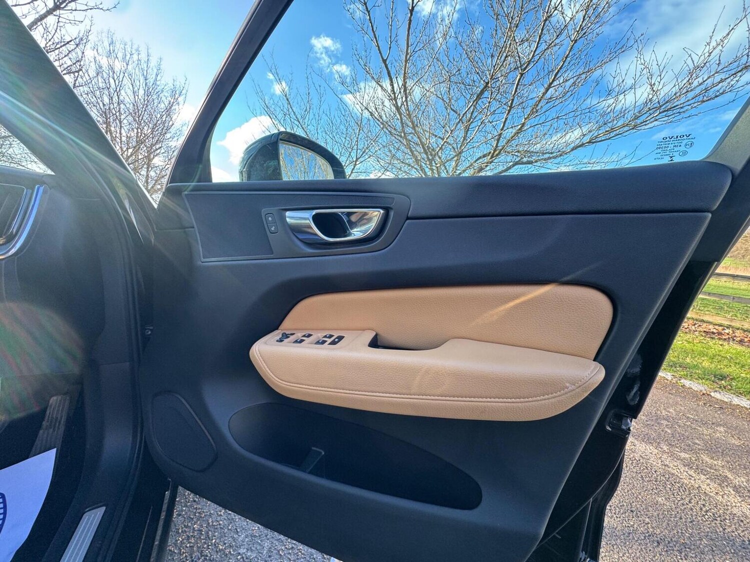 Used Volvo XC60 2018 for sale - 77445665: Photo 30