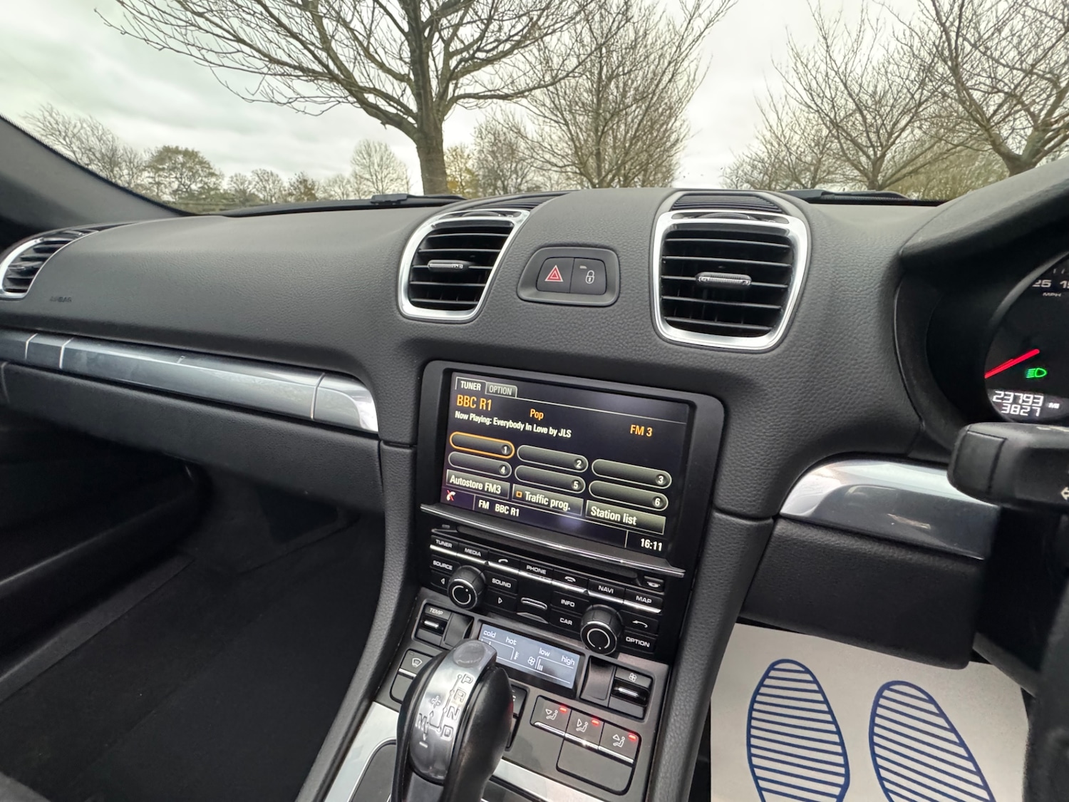 Used Porsche Boxster 2014 for sale - 76687428: Photo 12