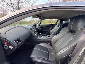 Used Aston Martin Vantage 2011 for sale - 77339648: Photo