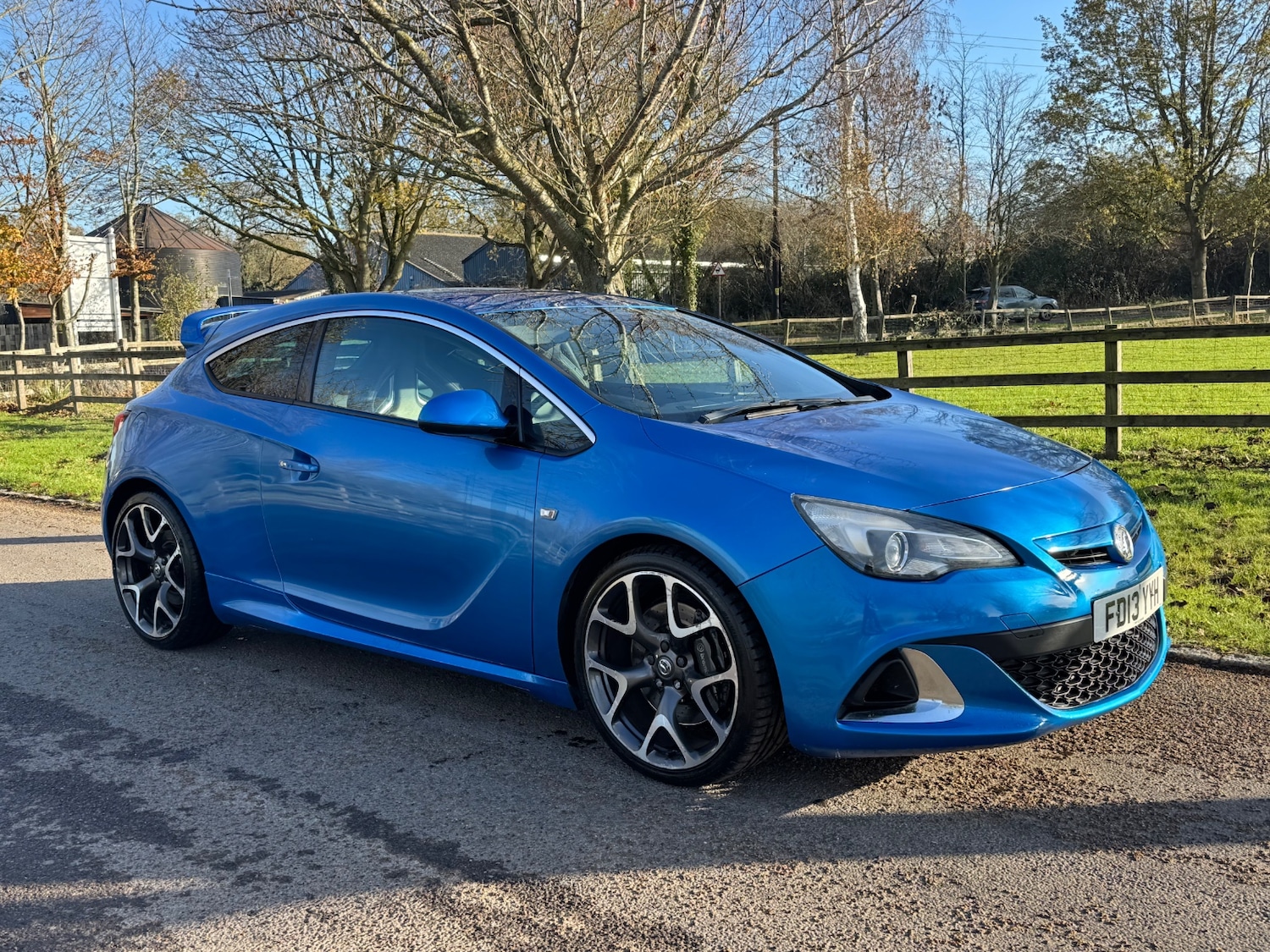 Used Vauxhall Astra GTC 2013 for sale - 76707400: Photo 1