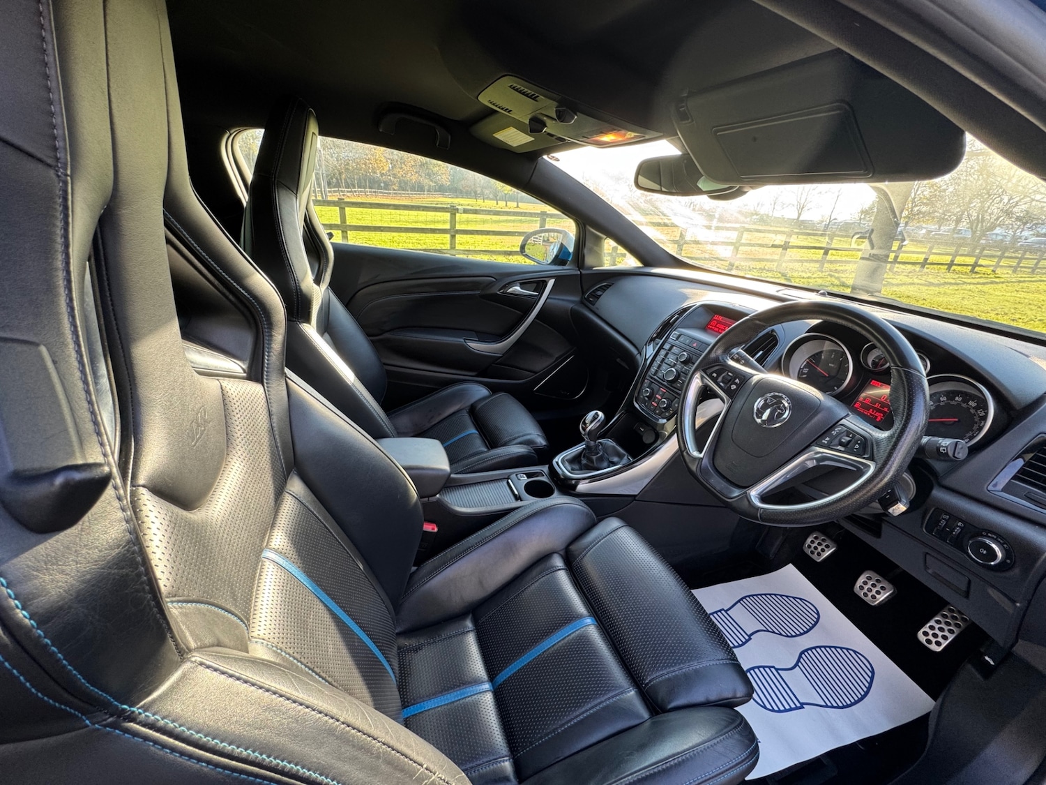 Used Vauxhall Astra GTC 2013 for sale - 76707400: Photo 31