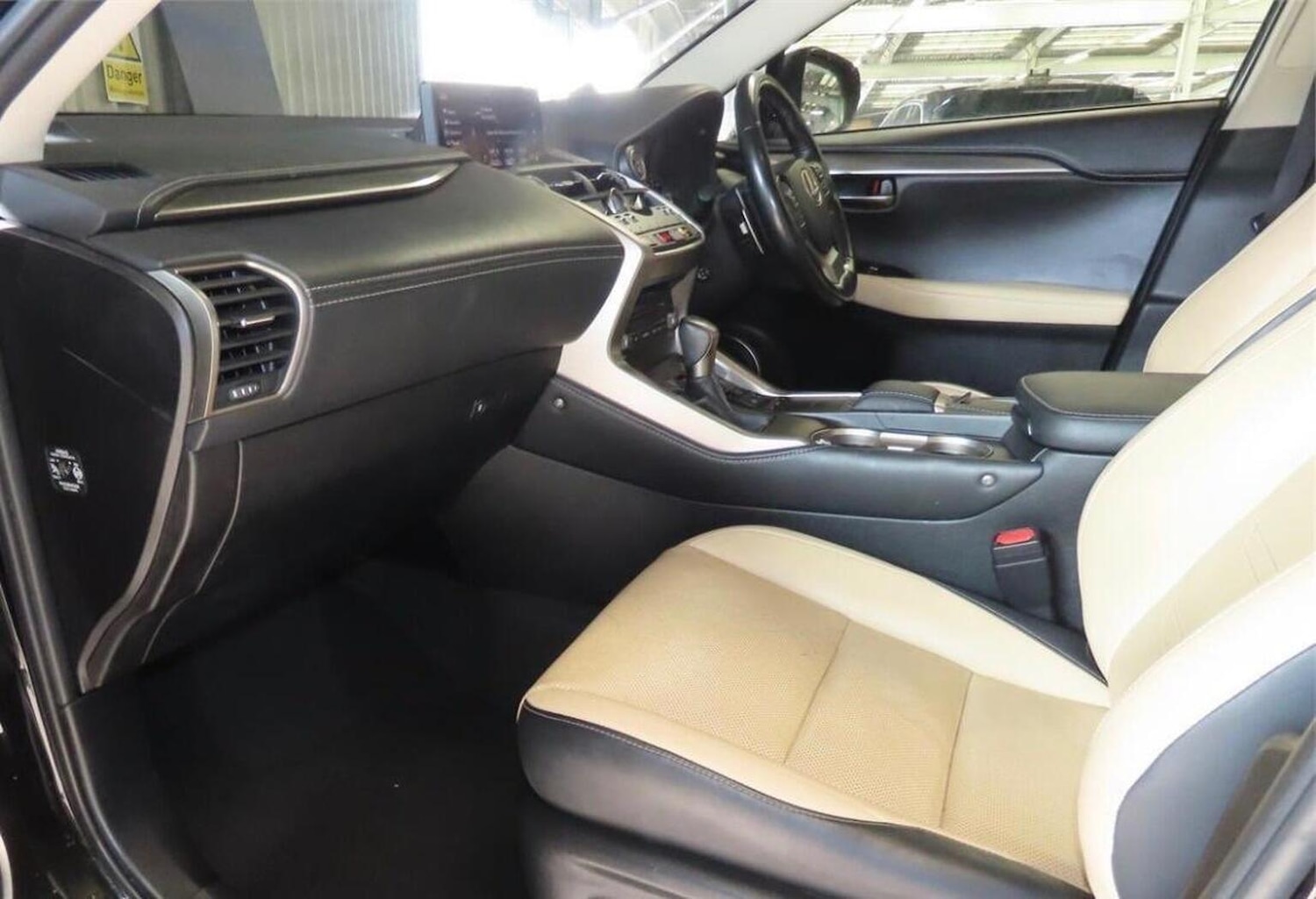 Used Lexus NX 2019 for sale - 77822376: Photo 2