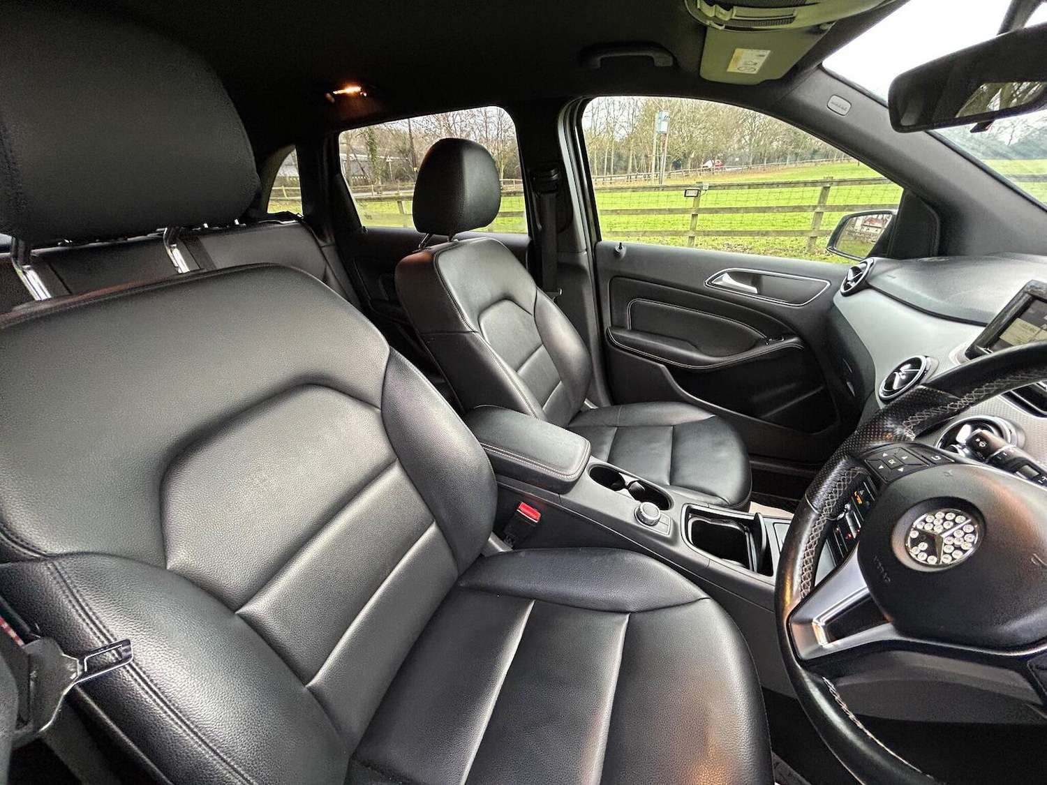 Used Mercedes-Benz B Class 2014 for sale - 77445676: Photo 19