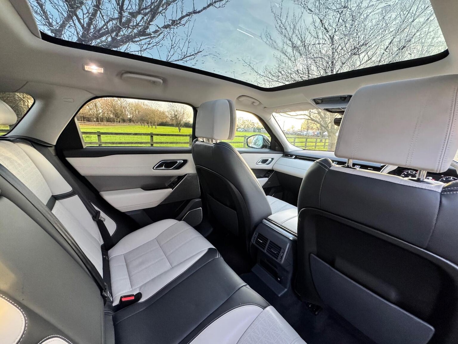 Used Land Rover Range Rover Velar 2018 for sale - 77445667: Photo 23