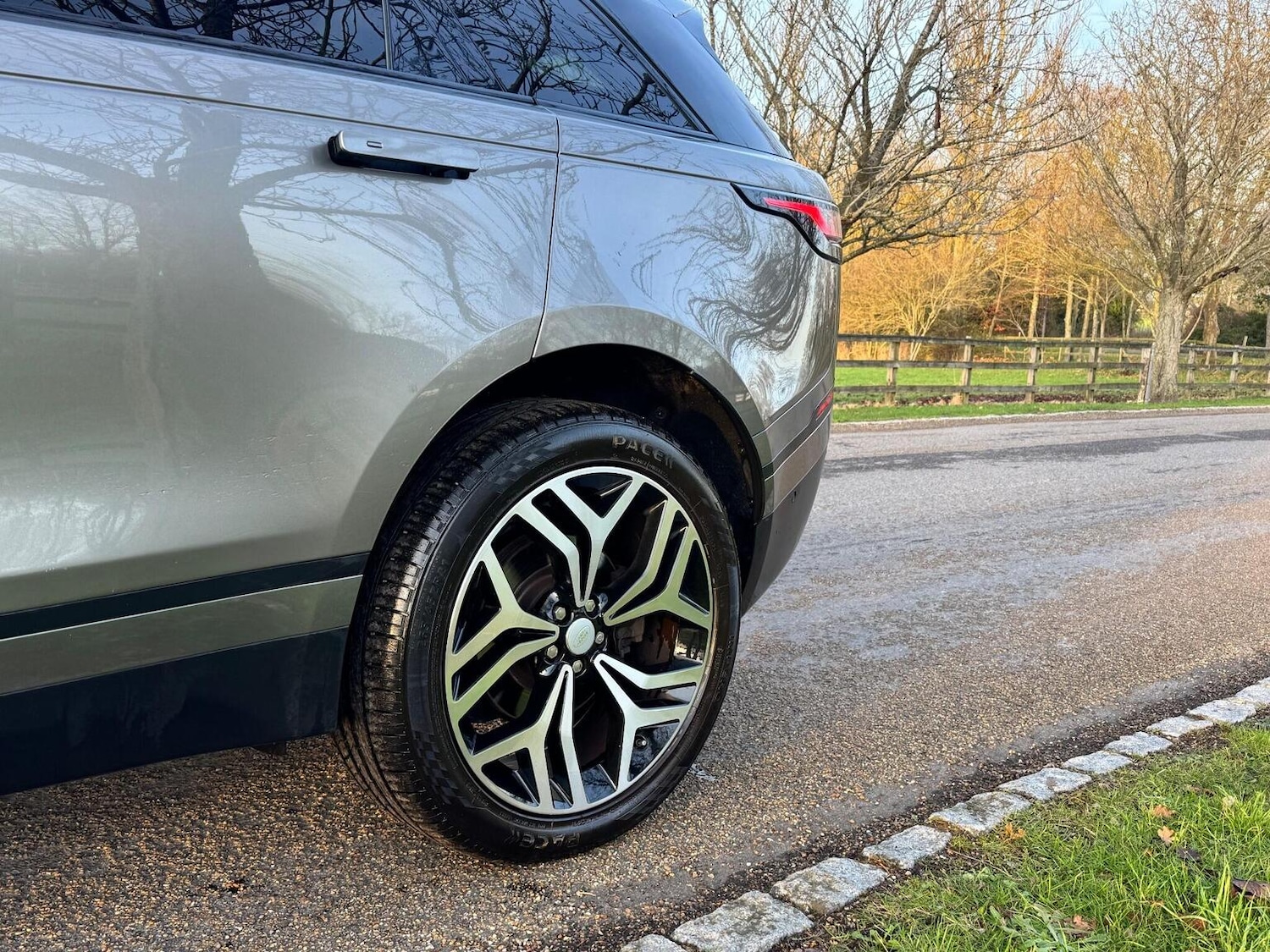 Used Land Rover Range Rover Velar 2018 for sale - 77445667: Photo 28
