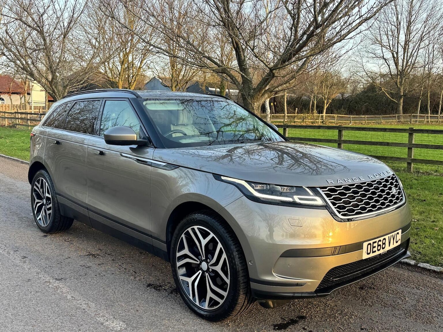 Used Land Rover Range Rover Velar 2018 for sale - 77445667: Photo 5