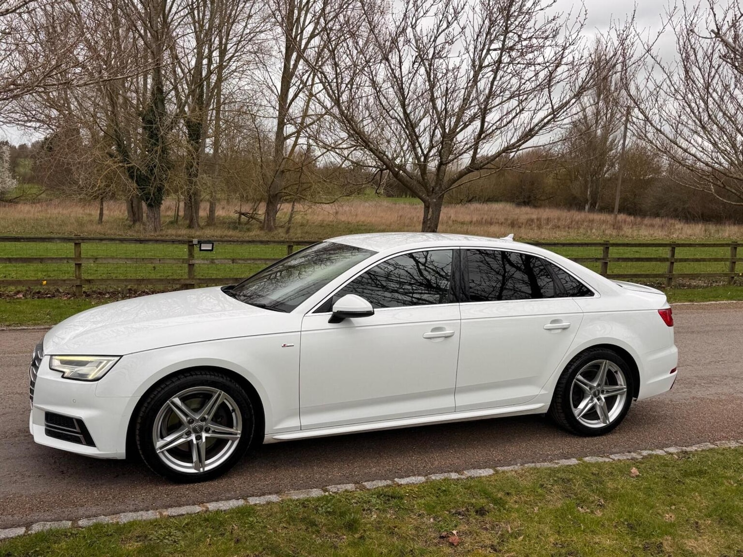 Used Audi A4 2017 for sale - 77616321: Photo 10