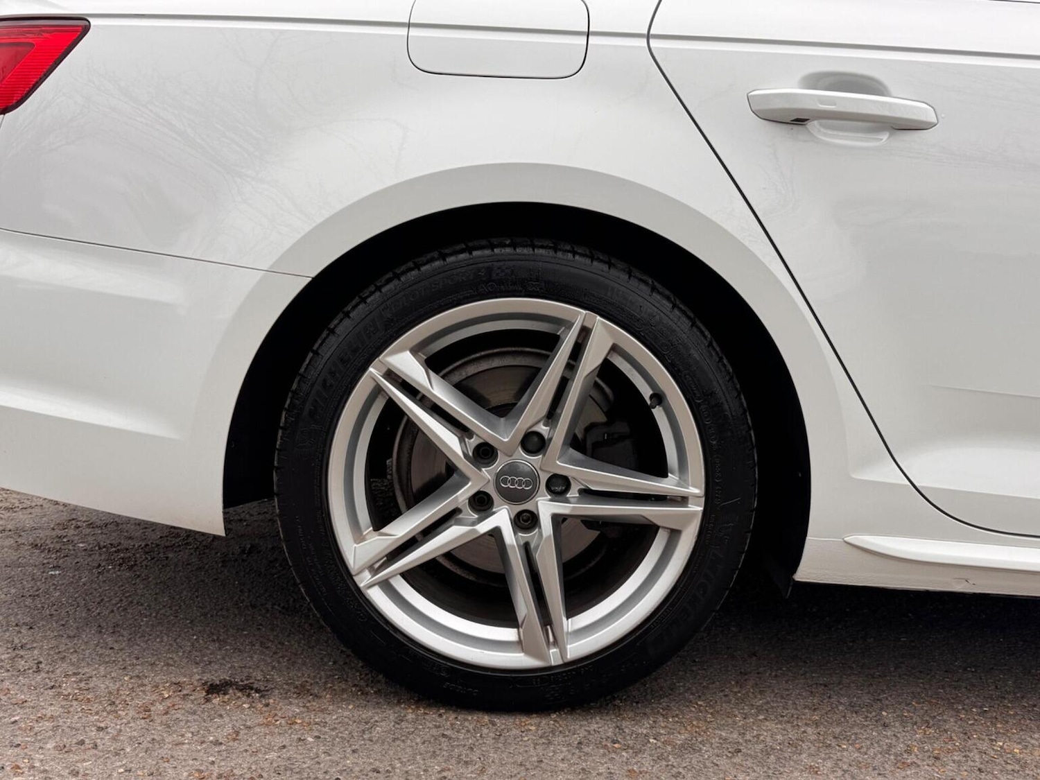 Used Audi A4 2017 for sale - 77616321: Photo 32