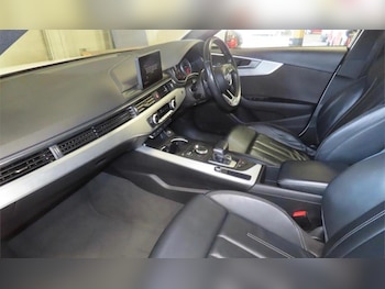 Used Audi A4 2017 for sale - 77616321: Photo