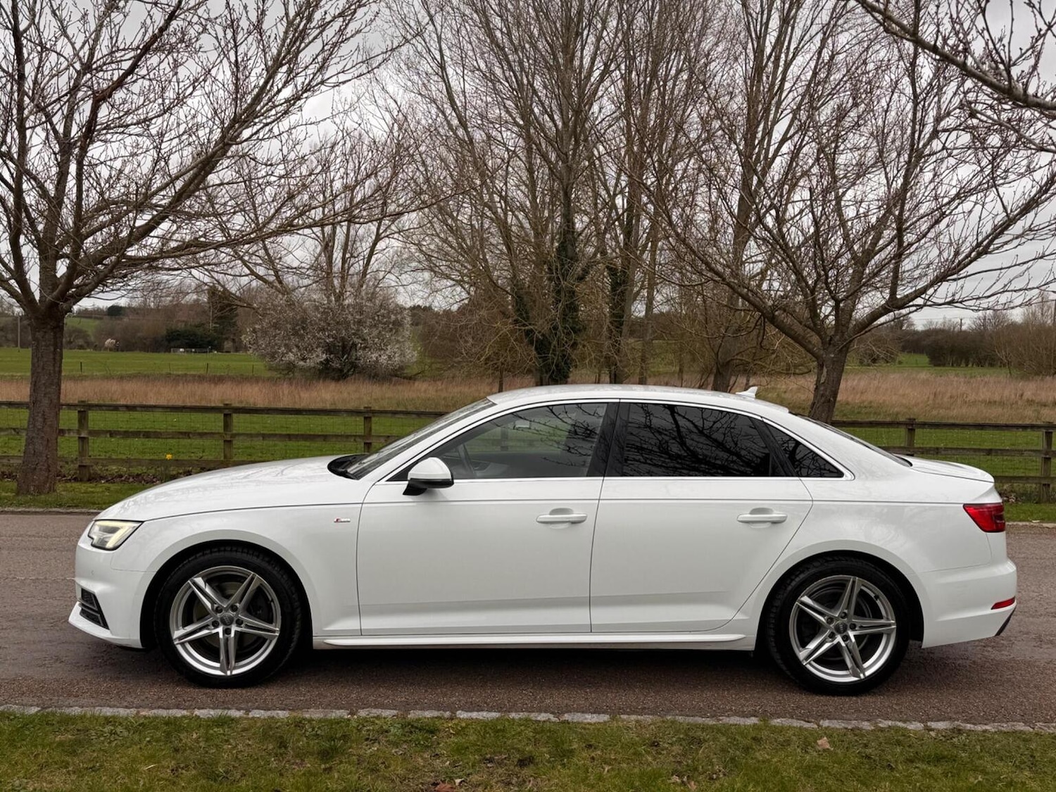Used Audi A4 2017 for sale - 77616321: Photo 9