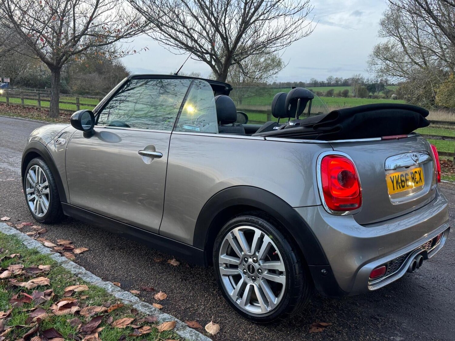 Used MINI Convertible 2016 for sale - 77445690: Photo 11