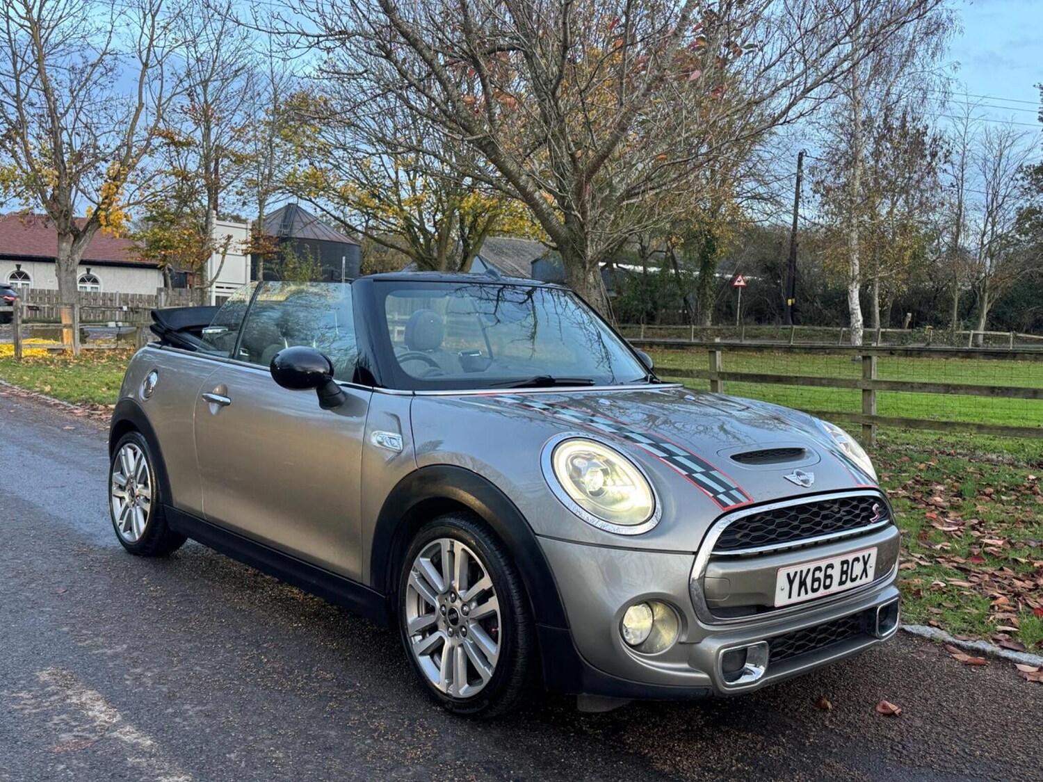 Used MINI Convertible 2016 for sale - 77445690: Photo 19