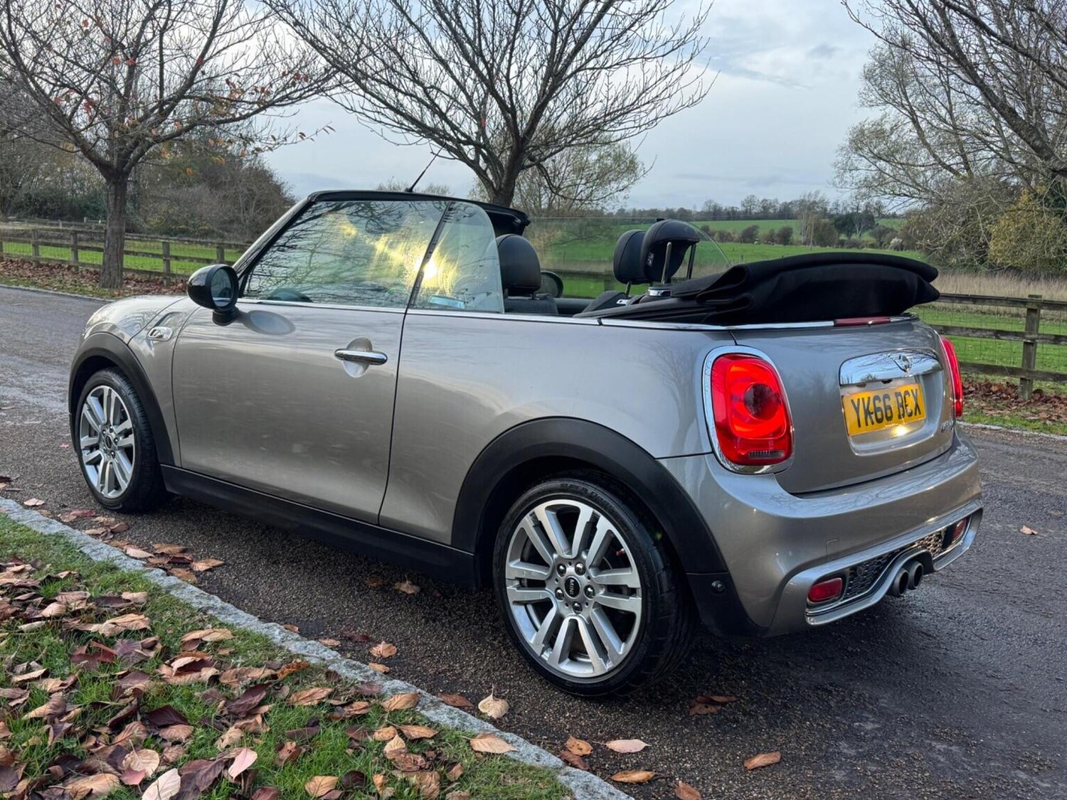 Used MINI Convertible 2016 for sale - 77445690: Photo 7