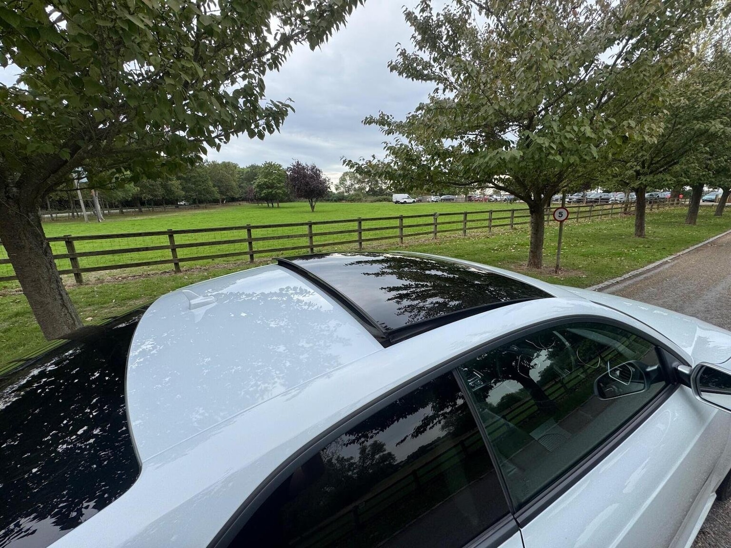 Used Audi RS5 2011 for sale - 77445659: Photo 3