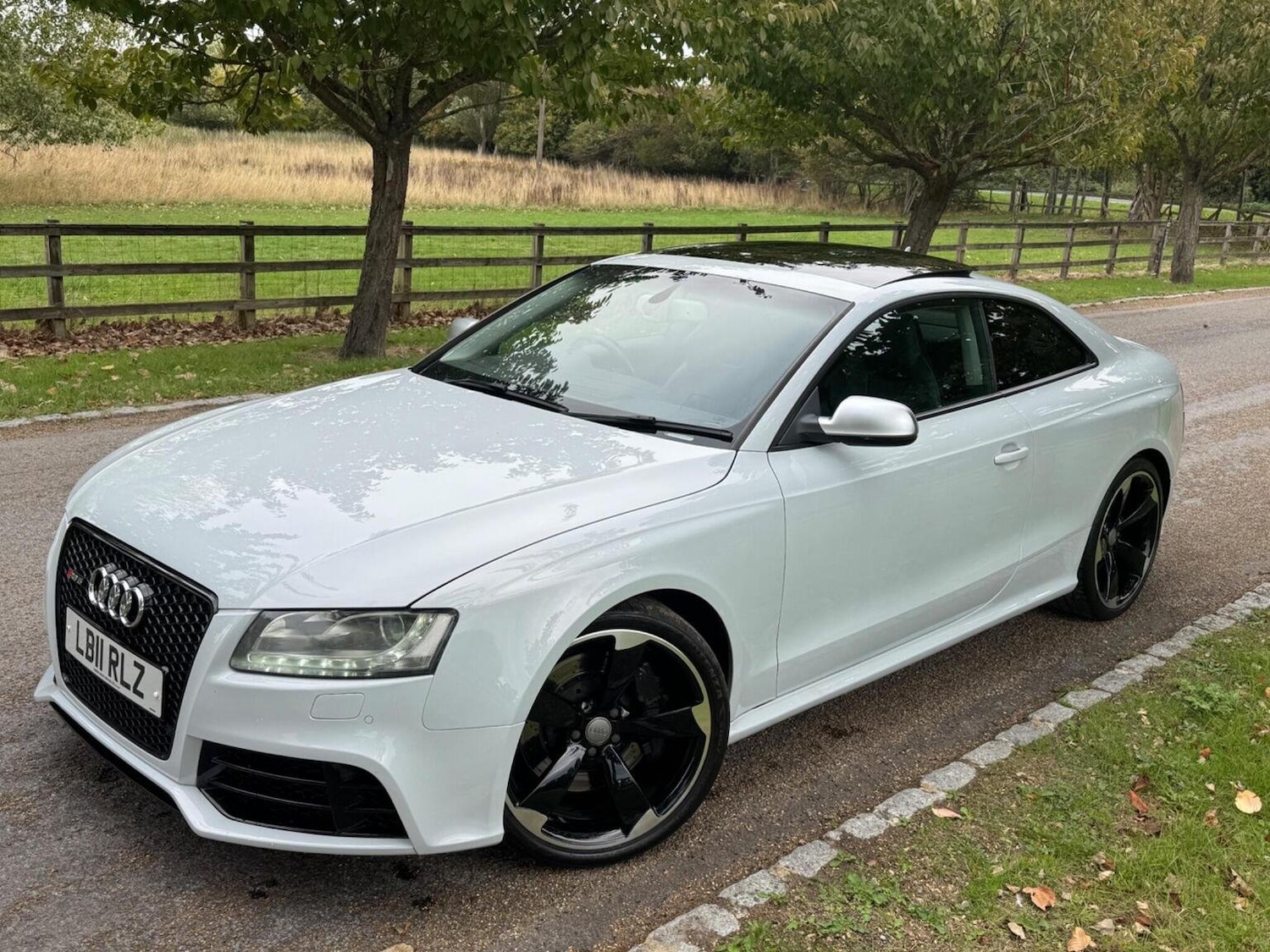 Used Audi RS5 2011 for sale - 77445659: Photo 8