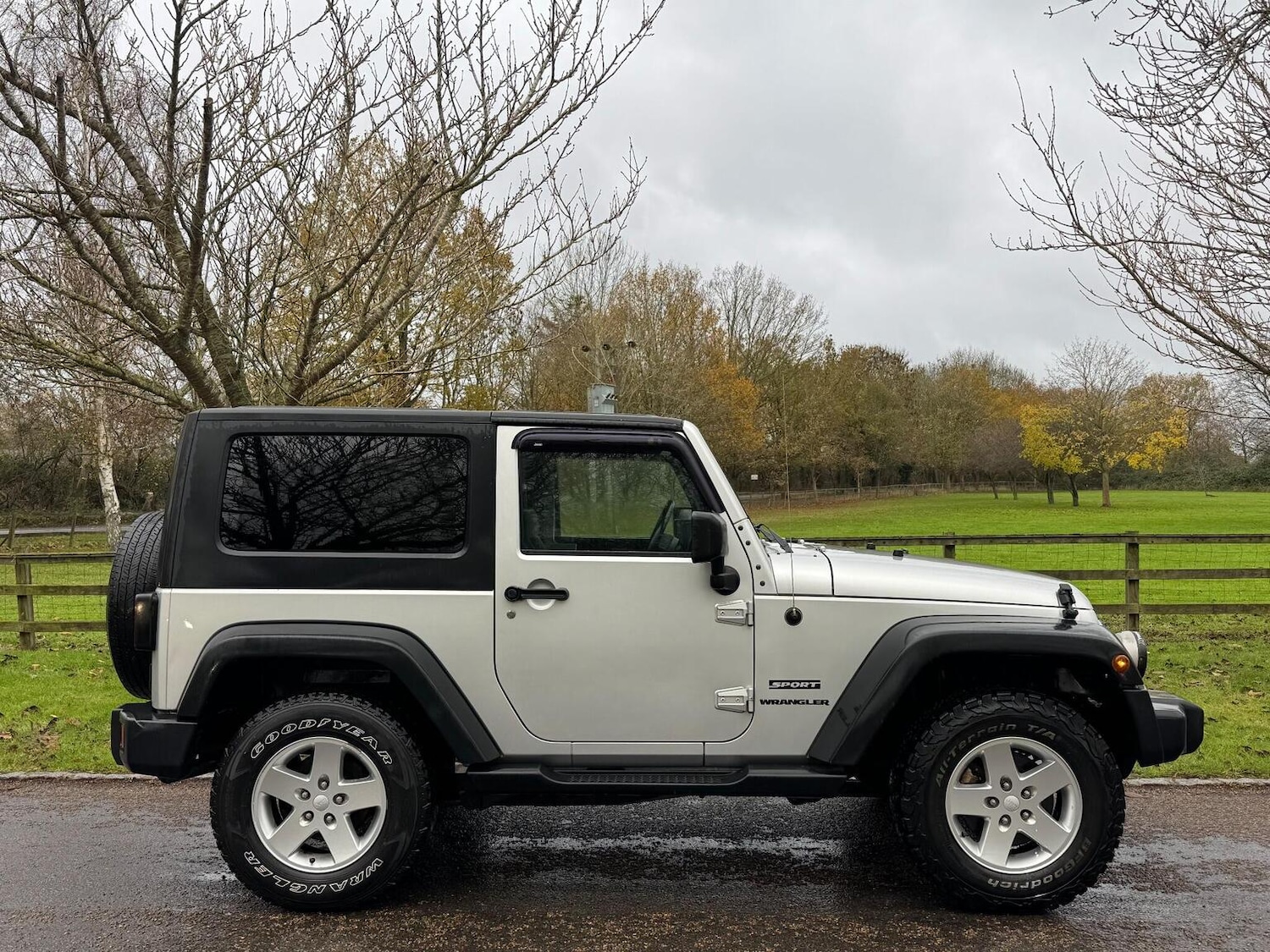 Used Jeep Wrangler 2015 for sale - 77445691: Photo 4
