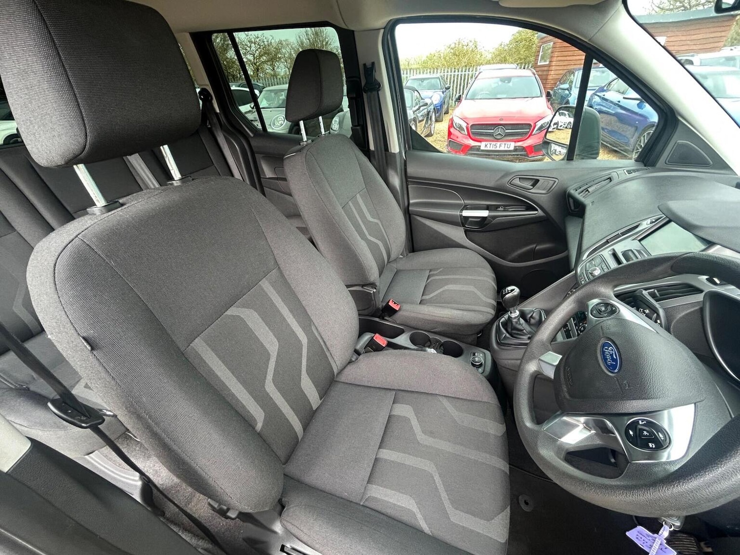 Used Ford Tourneo Connect 2017 for sale - 77981824: Photo 15