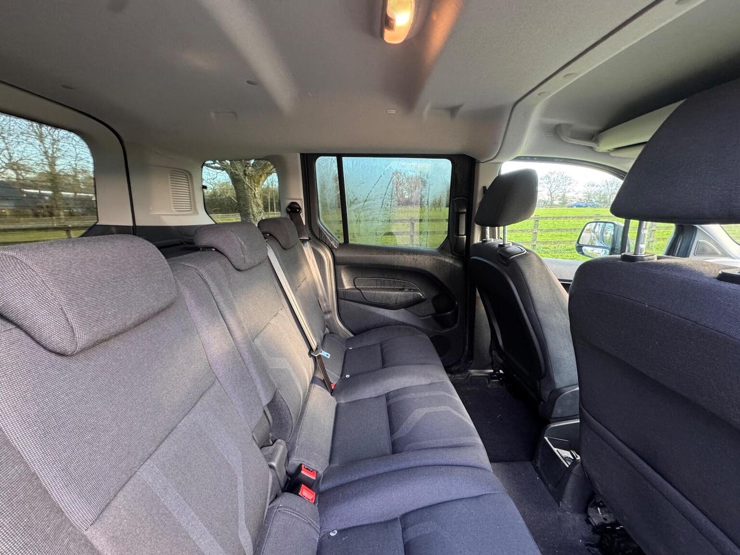 Used Ford Tourneo Connect 2017 for sale - 77981824: Photo 8