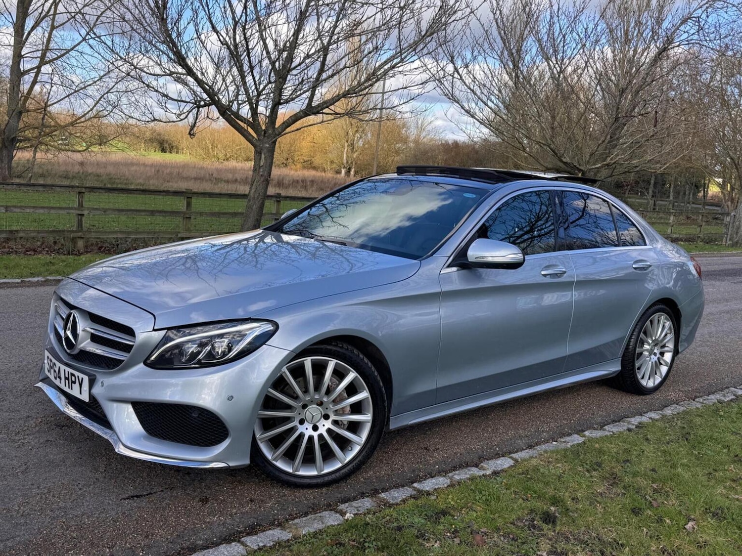 Used Mercedes-Benz C Class 2014 for sale - 77548341: Photo 1