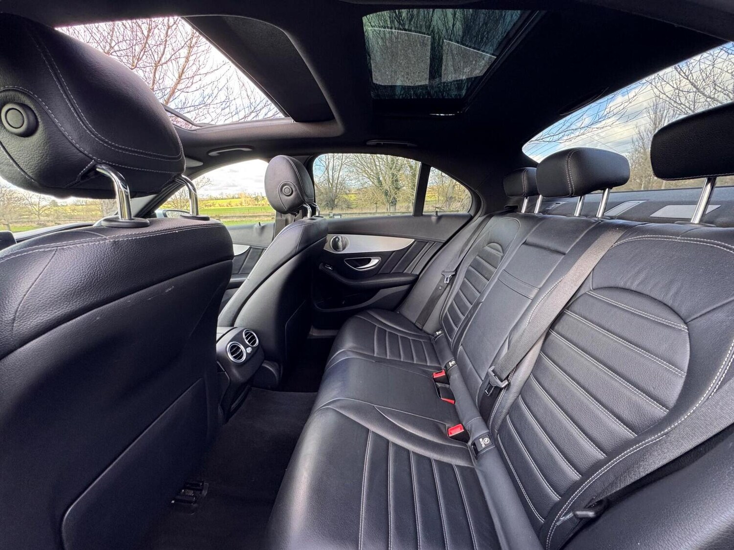 Used Mercedes-Benz C Class 2014 for sale - 77548341: Photo 29