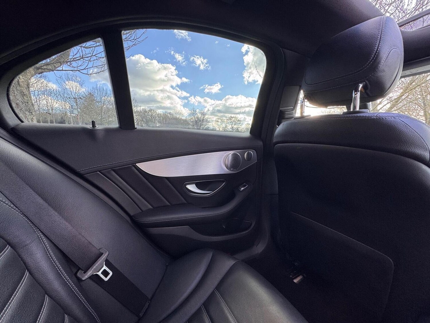 Used Mercedes-Benz C Class 2014 for sale - 77548341: Photo 32