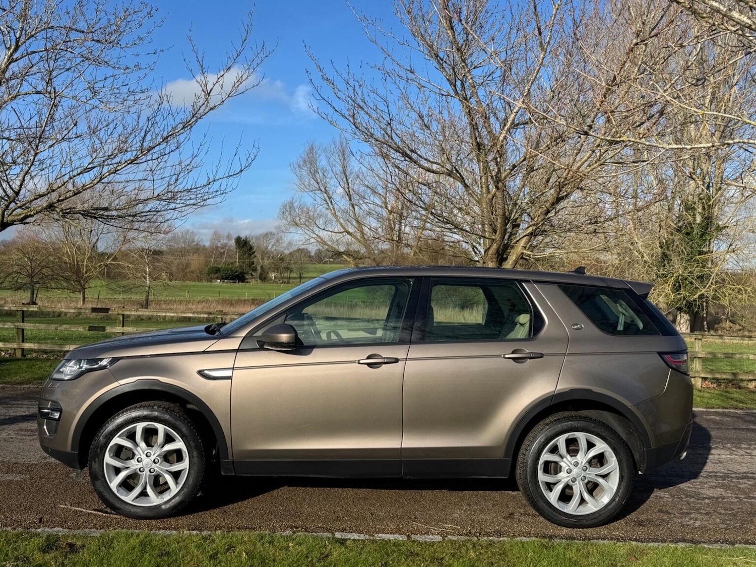 Used Land Rover Discovery Sport 2016 for sale - 77445671: Photo 13