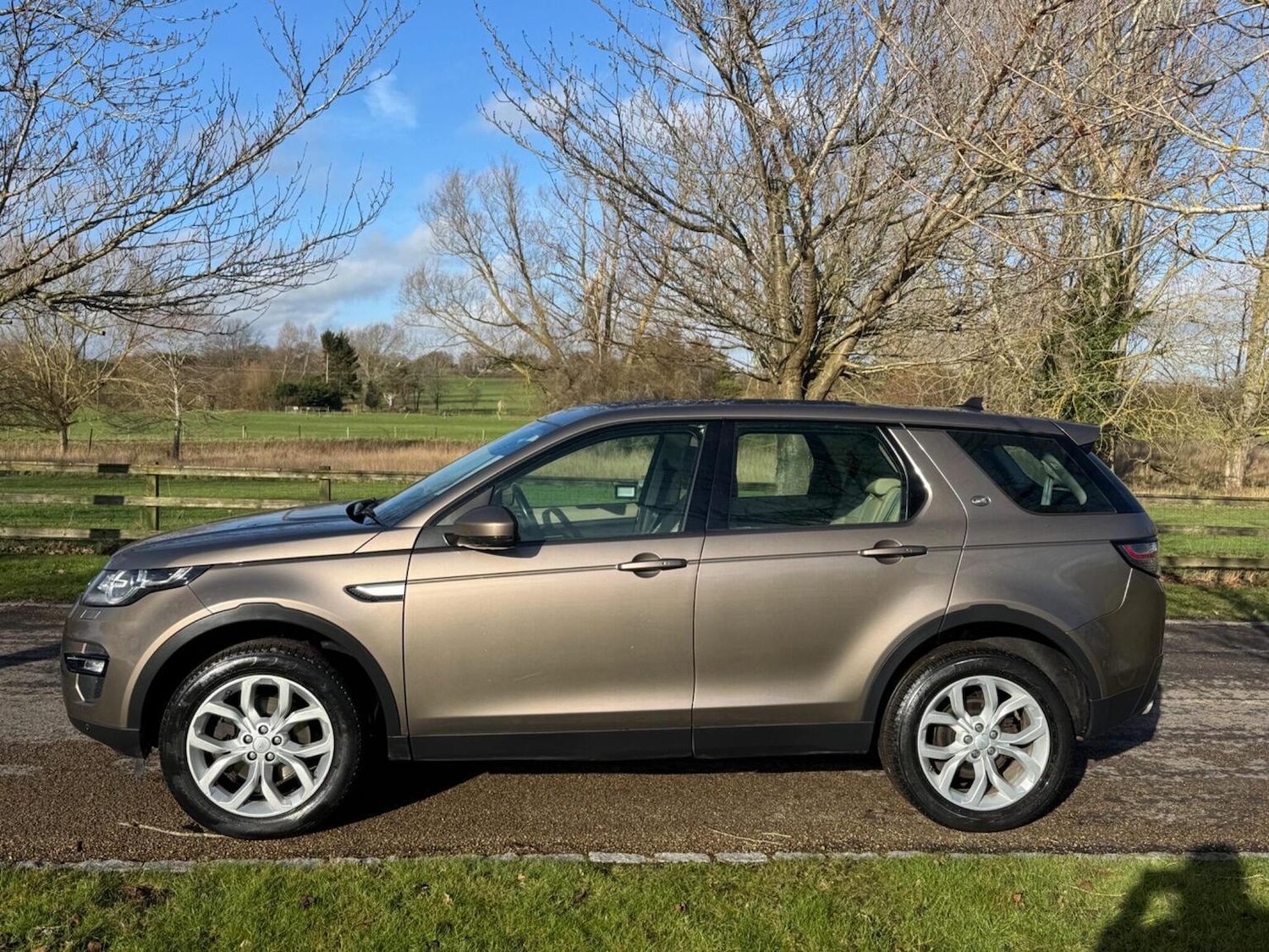 Used Land Rover Discovery Sport 2016 for sale - 77445671: Photo 16