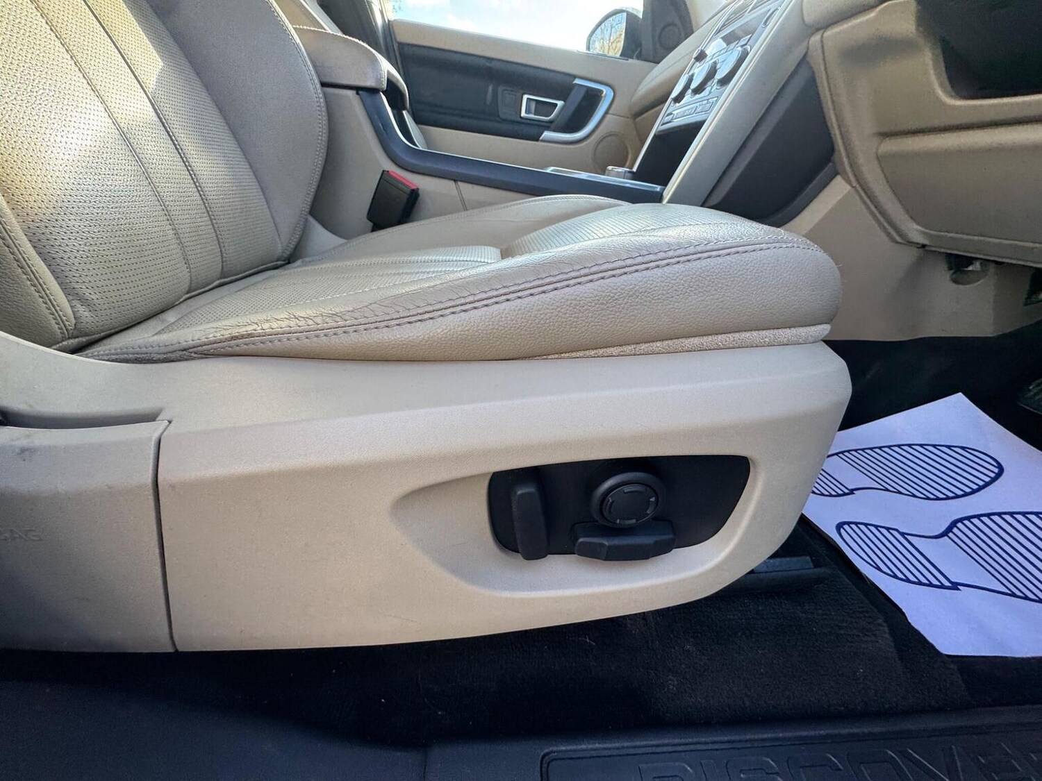 Used Land Rover Discovery Sport 2016 for sale - 77445671: Photo 42