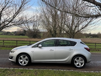 Used Vauxhall Astra 2013 for sale - 77445693: Photo