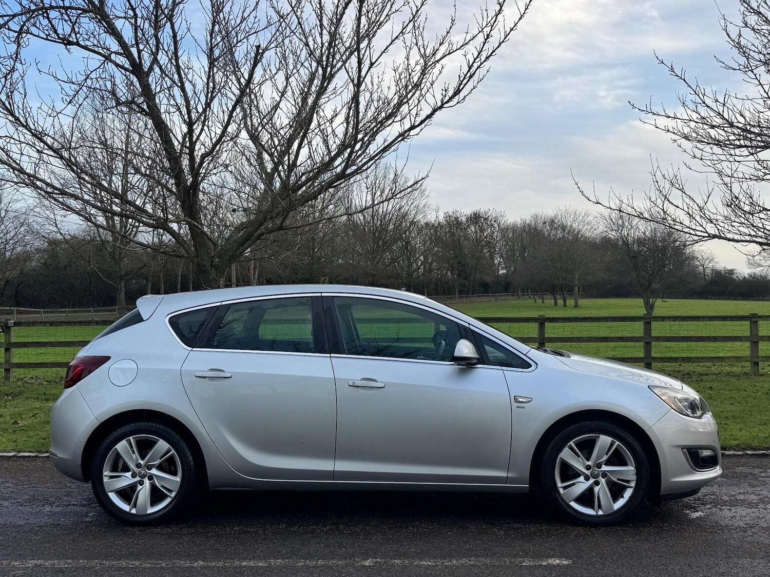 Used Vauxhall Astra 2013 for sale - 77445693: Photo 9