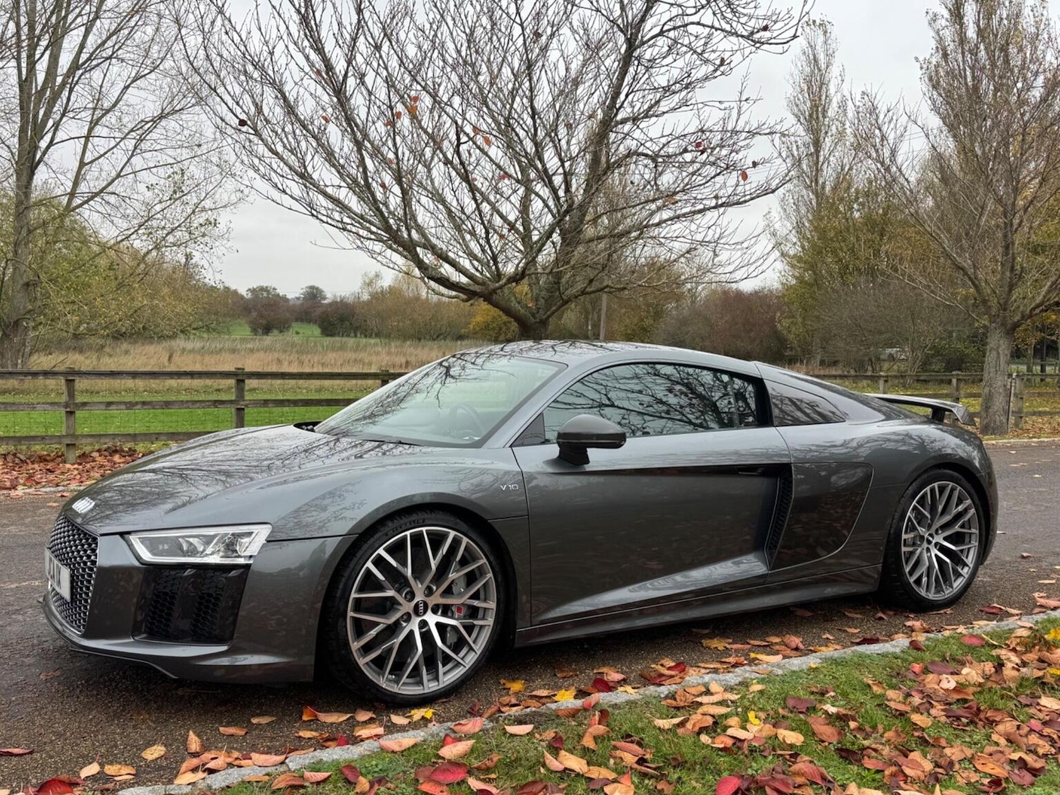 Used Audi R8 2016 for sale - 77445651: Photo 2