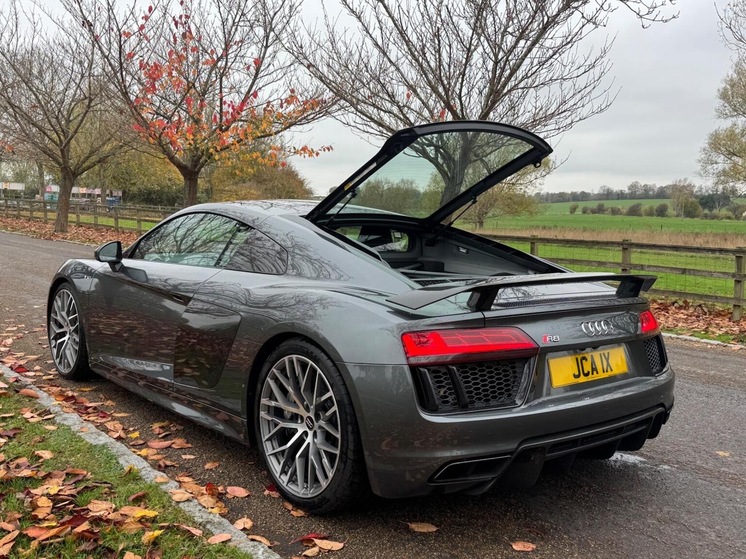 Used Audi R8 2016 for sale - 77445651: Photo 28