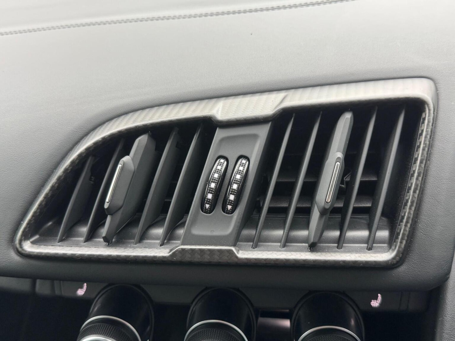 Used Audi R8 2016 for sale - 77445651: Photo 30