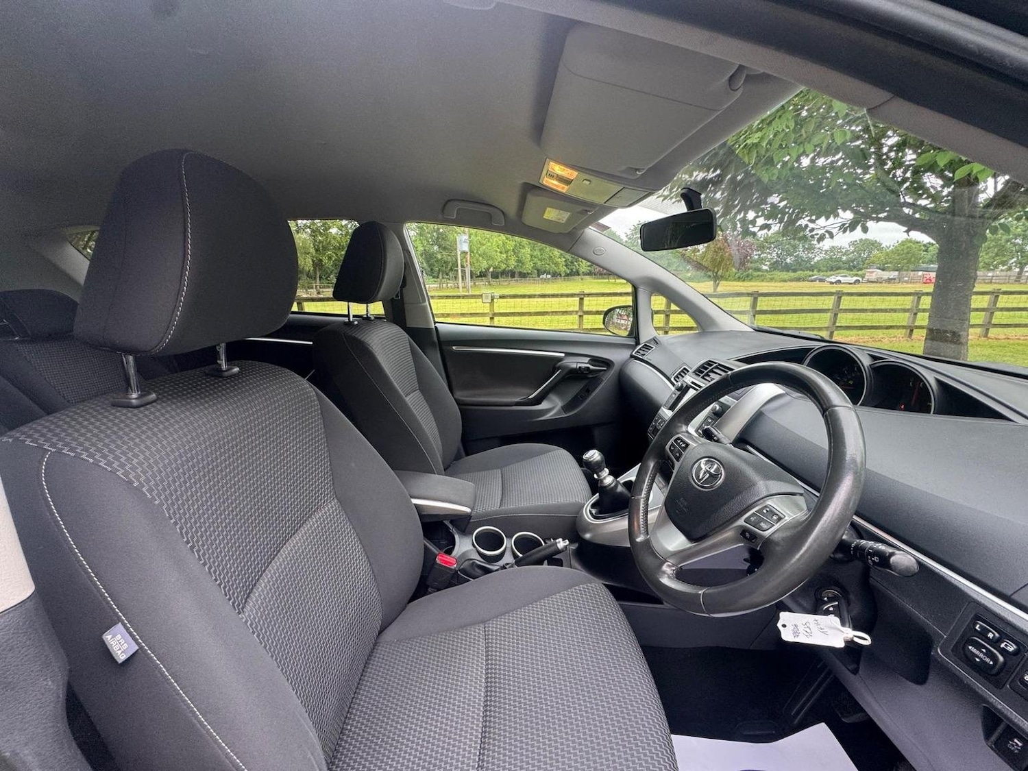 Used Toyota Verso 2015 for sale - 77445662: Photo 16