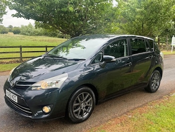 2015 - 1.6 D-4D Trend Euro 6 (s/s) 5dr