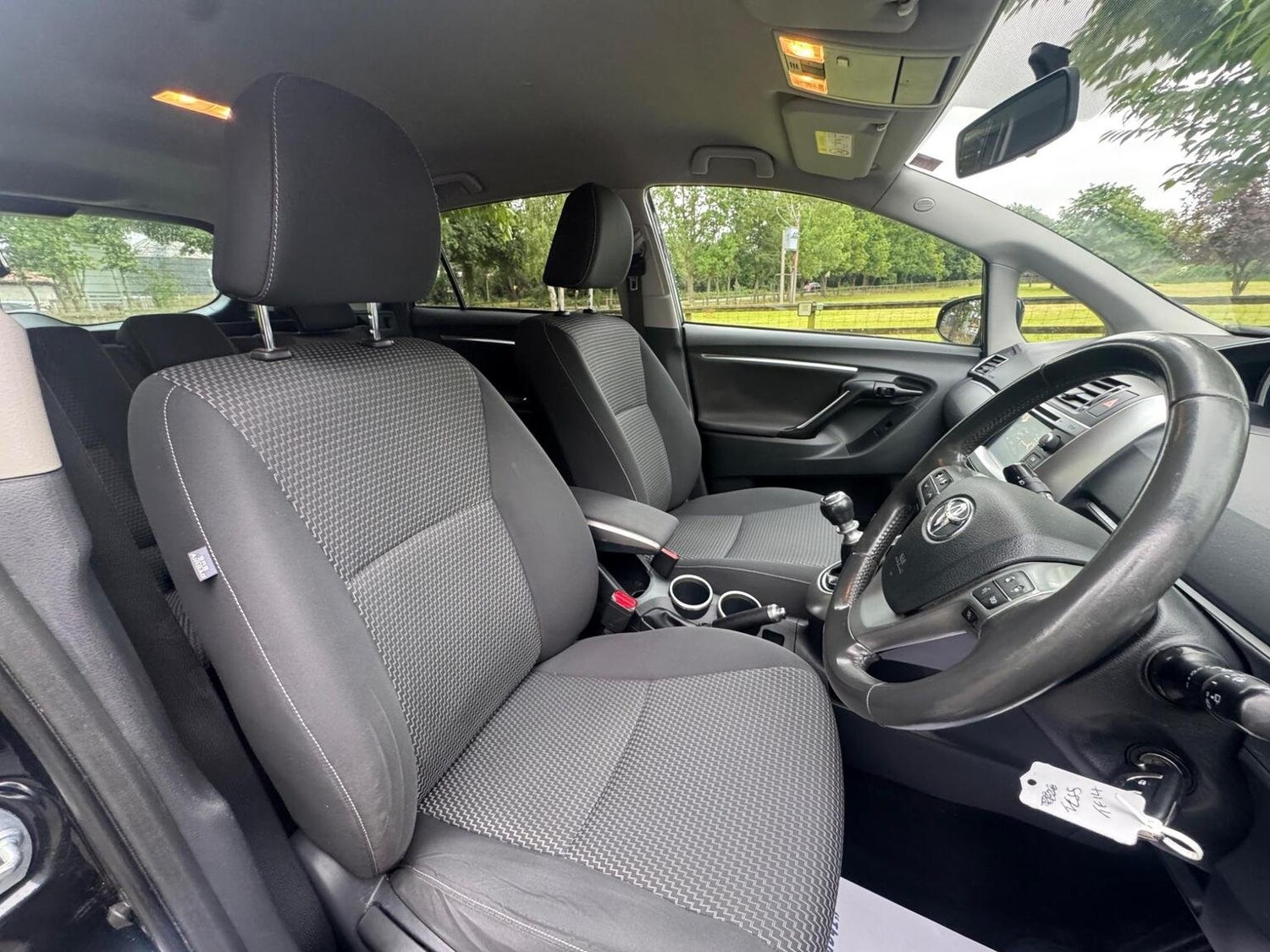 Used Toyota Verso 2015 for sale - 77445662: Photo 23