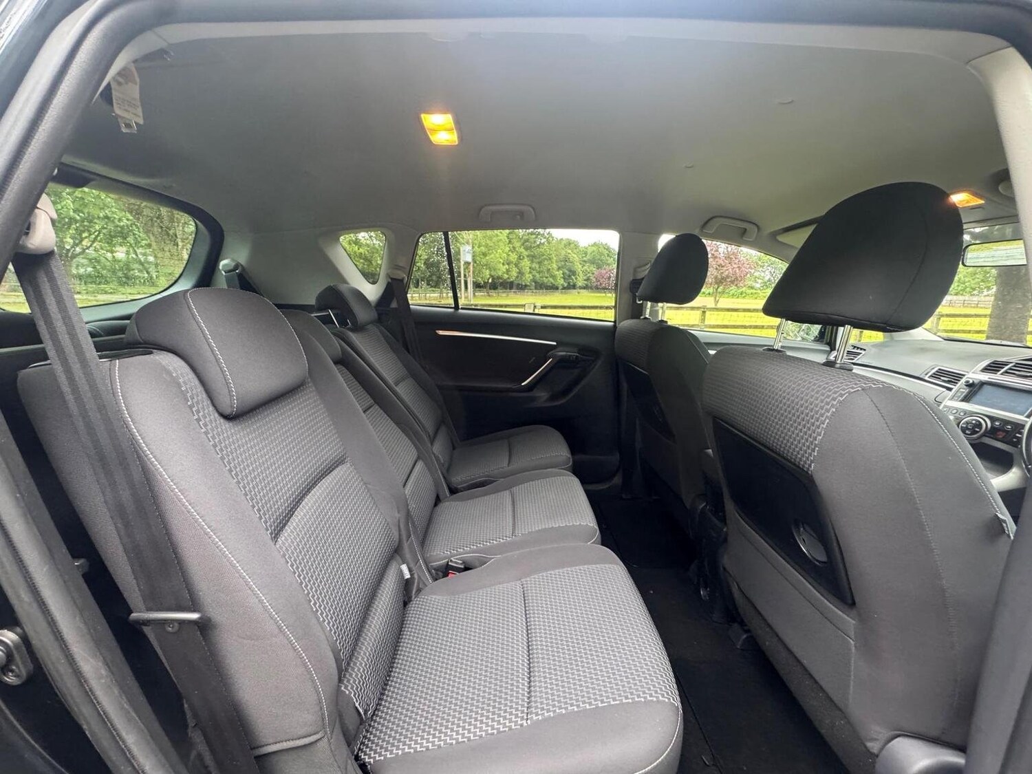 Used Toyota Verso 2015 for sale - 77445662: Photo 24