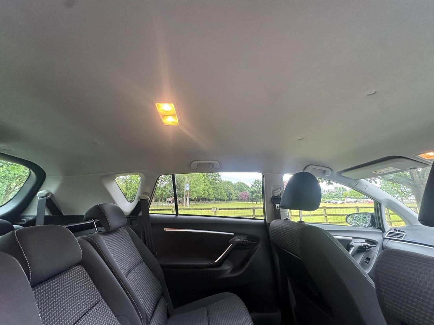 Used Toyota Verso 2015 for sale - 77445662: Photo 26