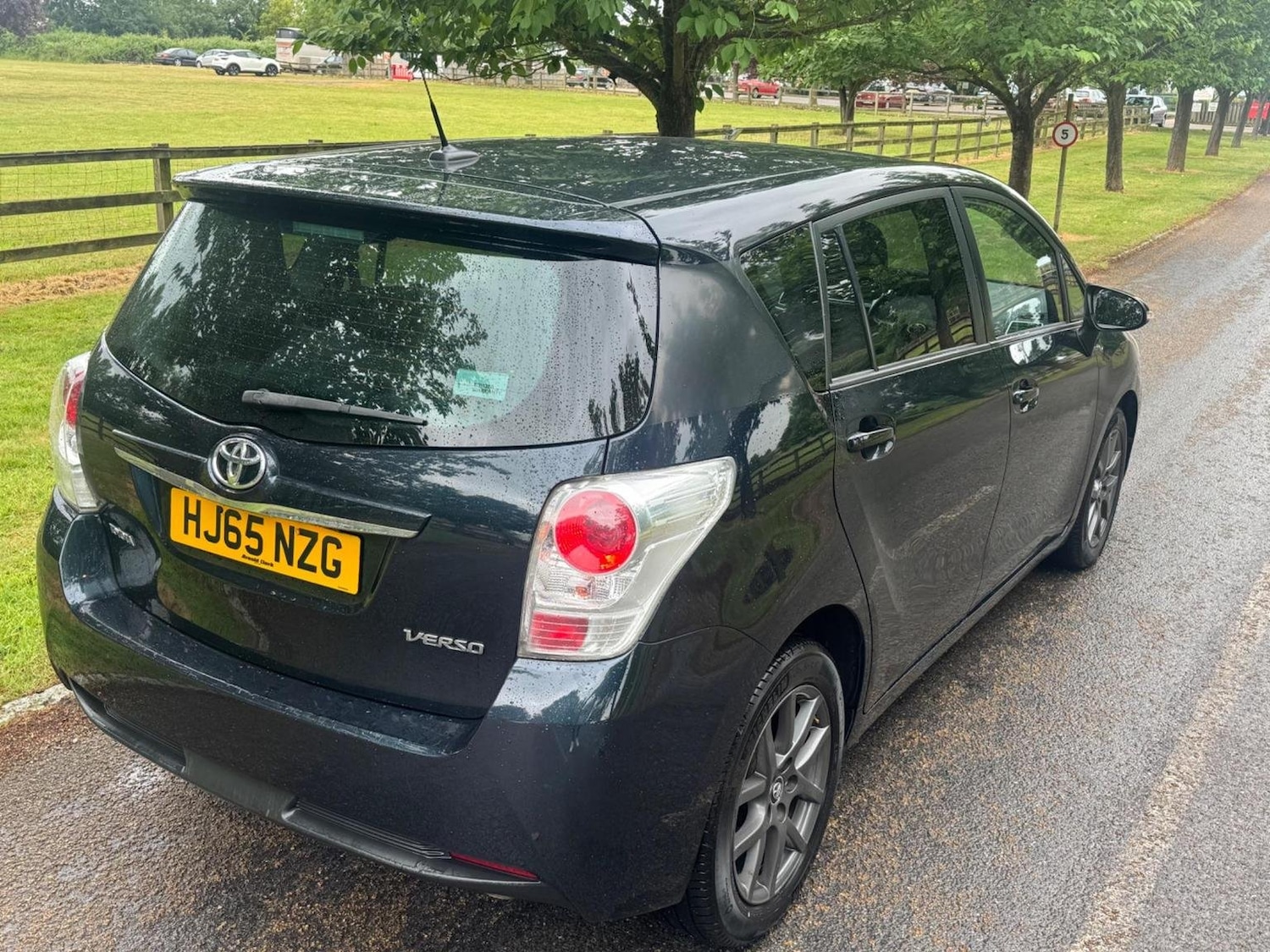 Used Toyota Verso 2015 for sale - 77445662: Photo 4