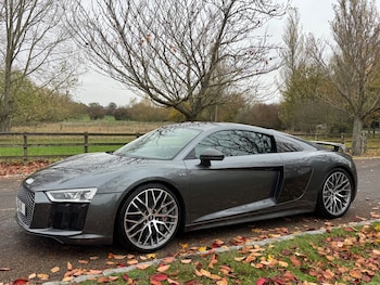 Audi - R8
