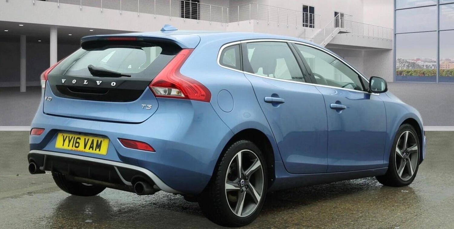 Used Volvo V40 2016 for sale - 77478099: Photo 2