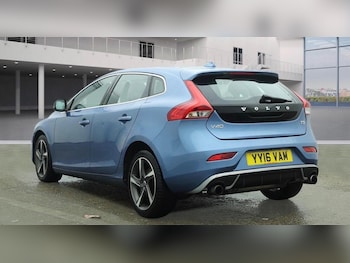 Used Volvo V40 2016 for sale - 77478099: Photo