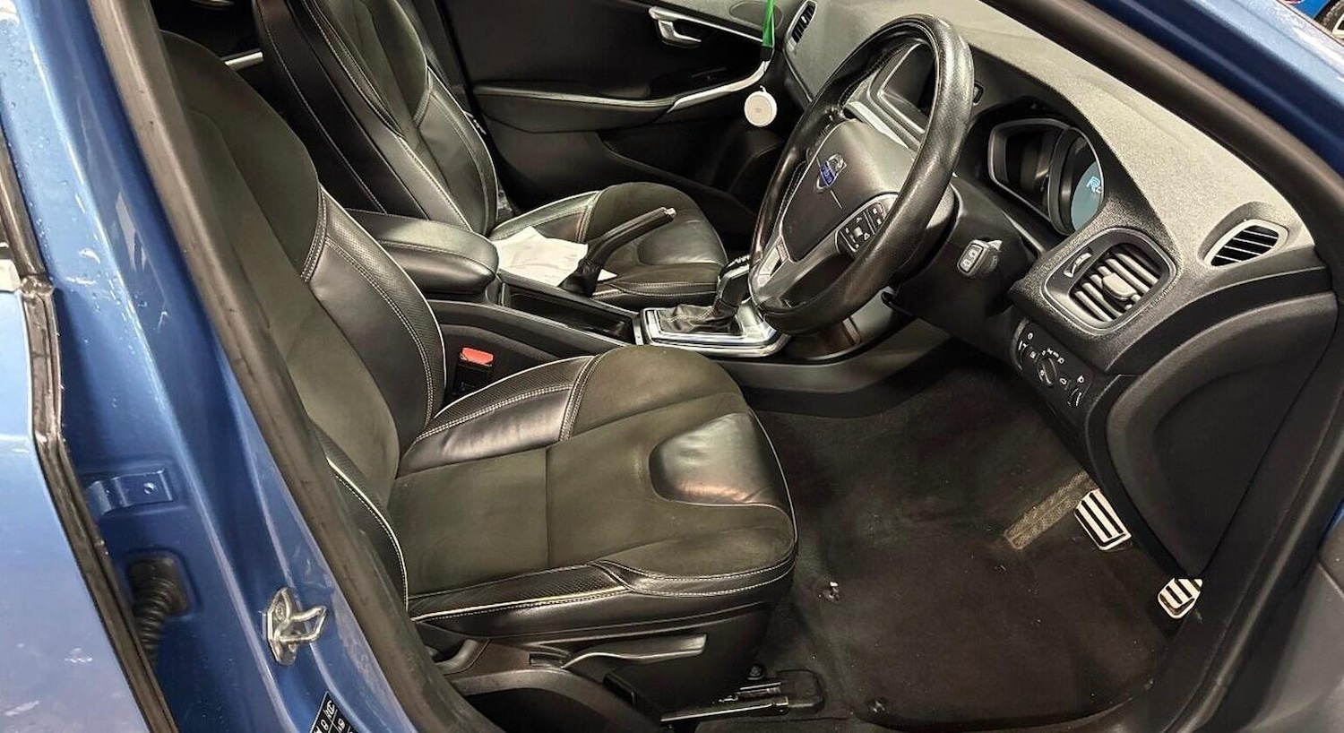 Used Volvo V40 2016 for sale - 77478099: Photo 6