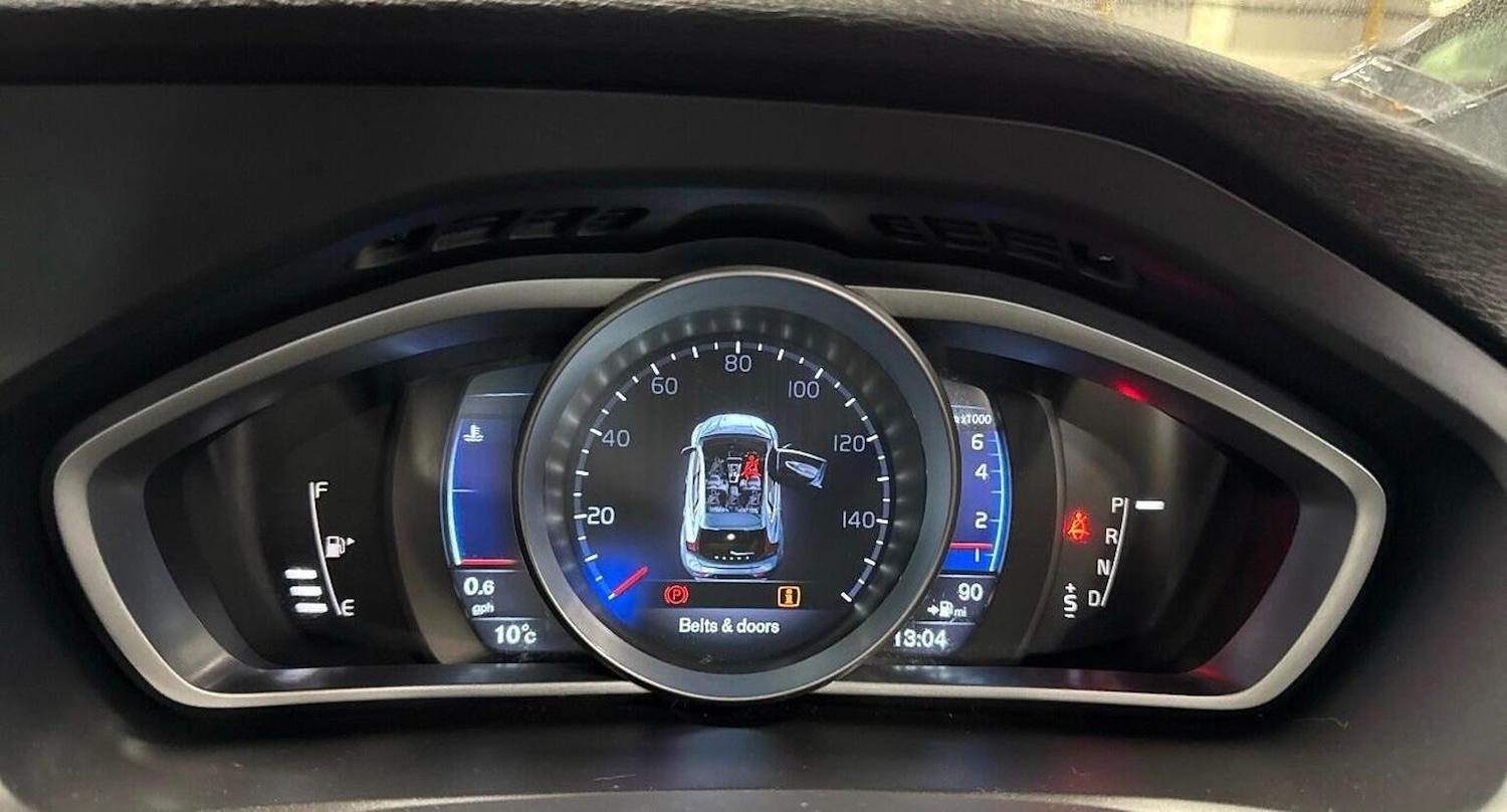 Used Volvo V40 2016 for sale - 77478099: Photo 7